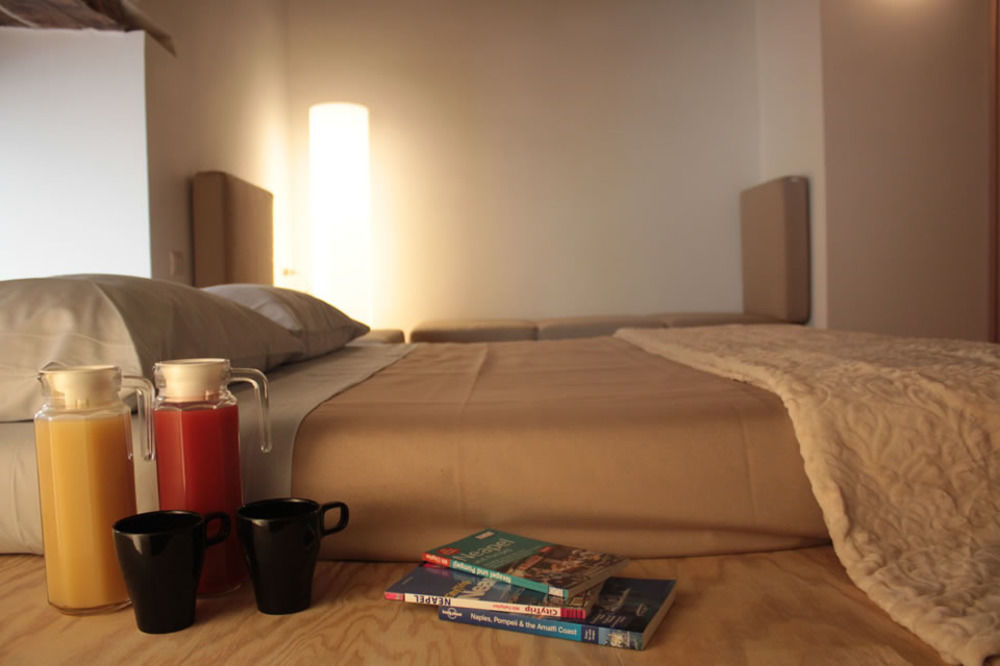 Casa Latina Bed and Breakfast Napoli Eksteriør billede