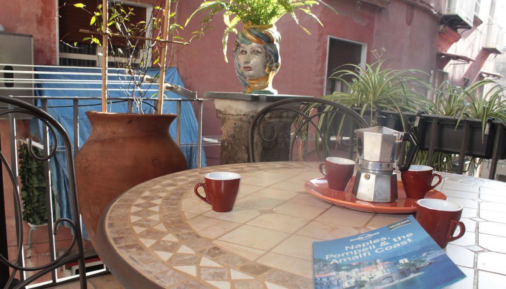 Casa Latina Bed and Breakfast Napoli Eksteriør billede