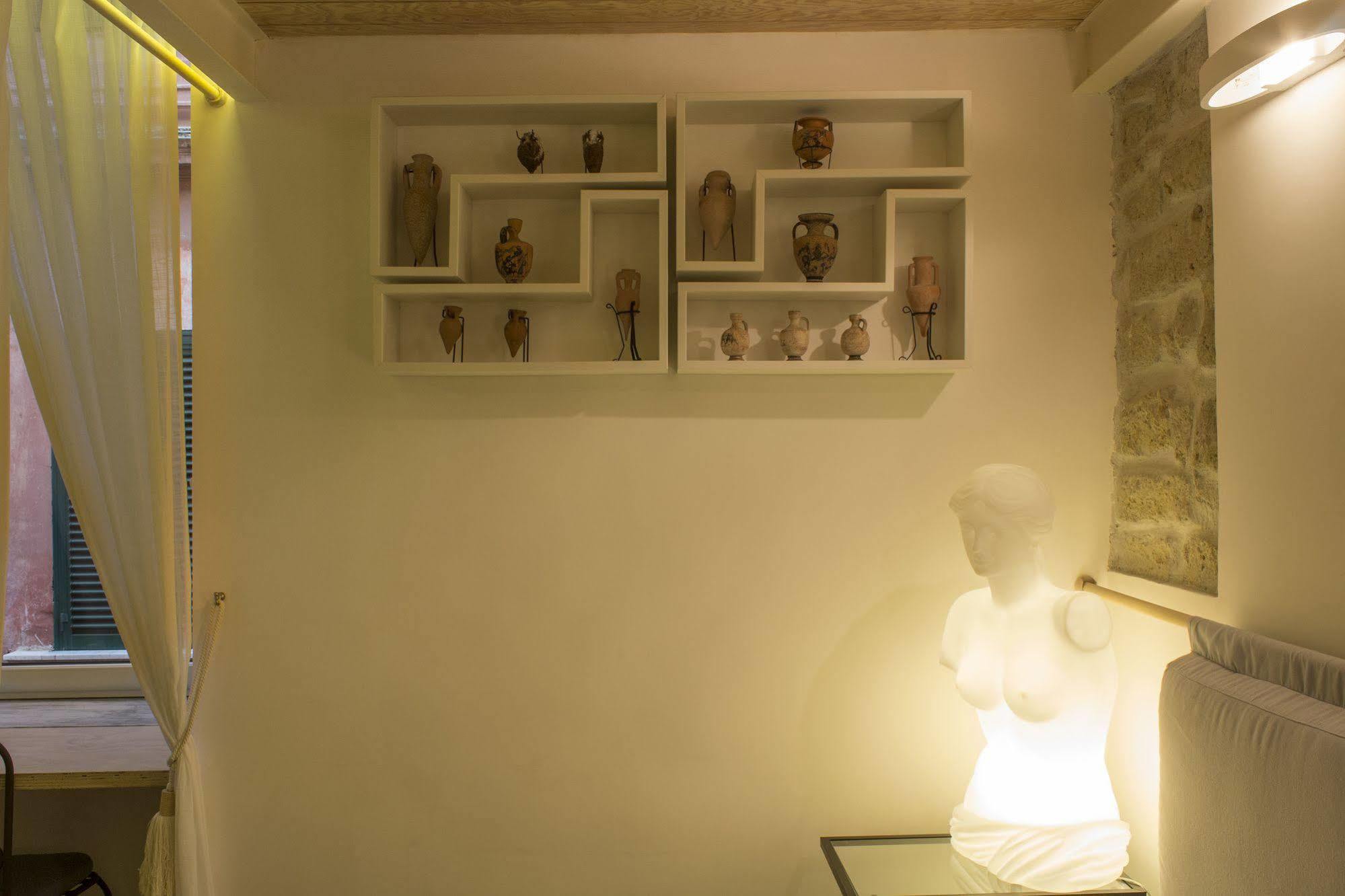 Casa Latina Bed and Breakfast Napoli Eksteriør billede