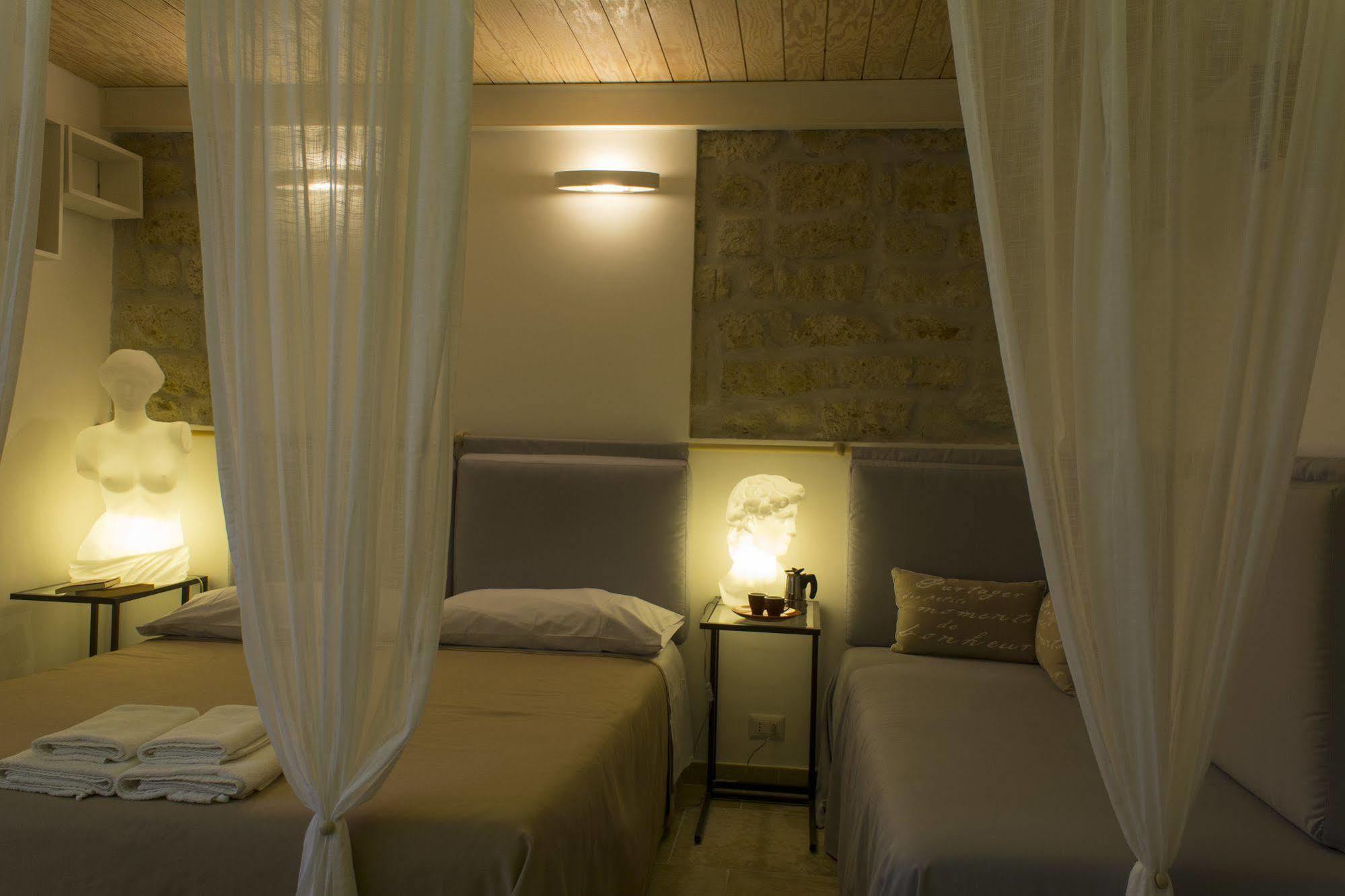 Casa Latina Bed and Breakfast Napoli Eksteriør billede