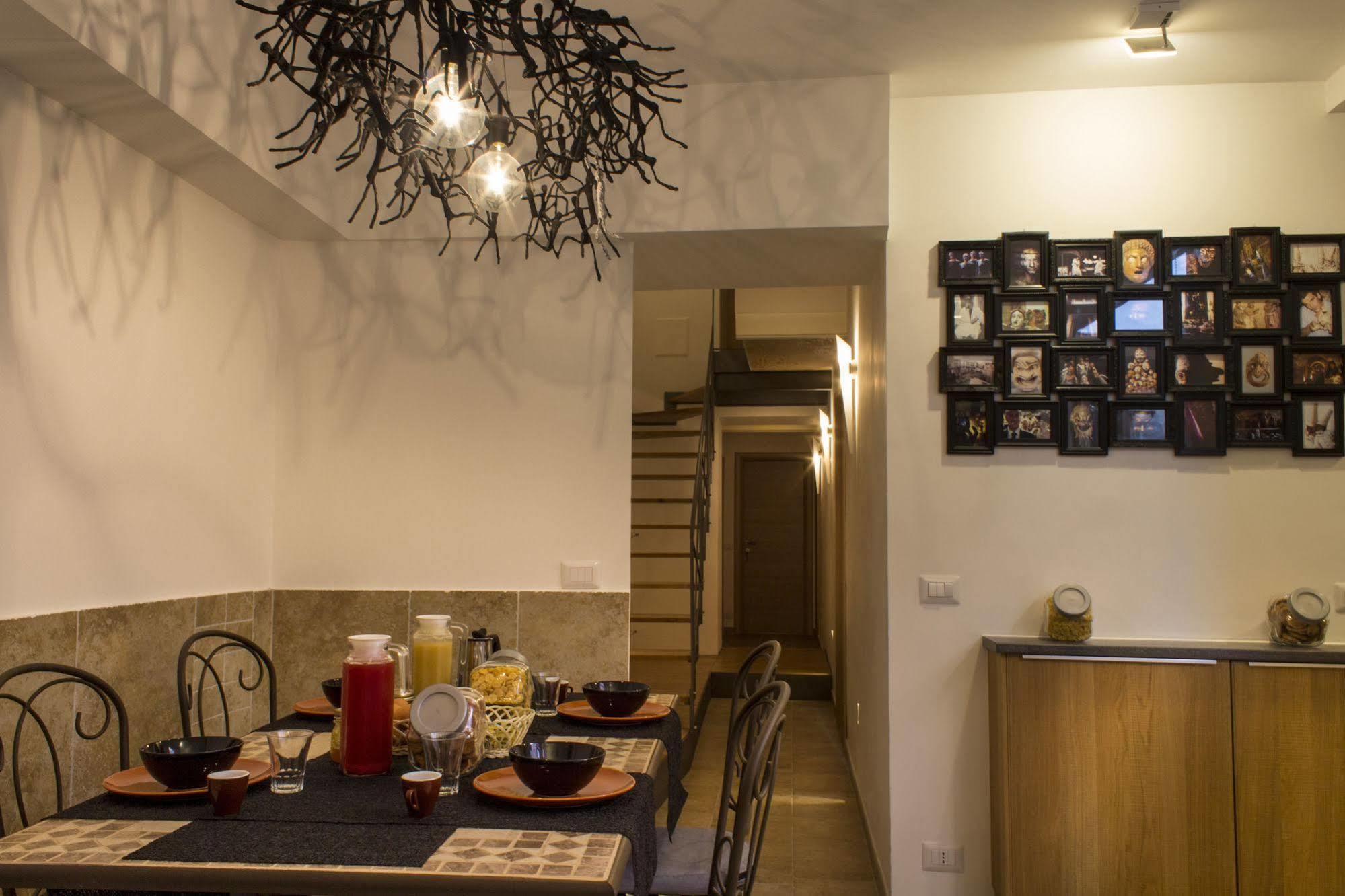Casa Latina Bed and Breakfast Napoli Eksteriør billede